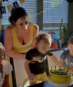Jaclyn Glenn Instagram - Happy 3 years Asher!! Roomba themed bday party will be one we remember forever! Love you so much baby. Always my baby no matter what 💛