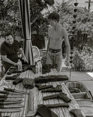 Jacob Moran Instagram - ‼️⚠️ FAKE WEAPONS USED FOR STUNTS ⚠️‼️
.
Some cool things coming soon with the man @danielocicero 👊
.
.NO ONE WAS HARMED IN THE PROCESS 😉
.
. #stunt #stunttrianing #pointdume #fakeweapons #fakeguns