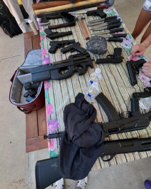 Jacob Moran Instagram - ‼️⚠️ FAKE WEAPONS USED FOR STUNTS ⚠️‼️
.
Some cool things coming soon with the man @danielocicero 👊
.
.NO ONE WAS HARMED IN THE PROCESS 😉
.
. #stunt #stunttrianing #pointdume #fakeweapons #fakeguns