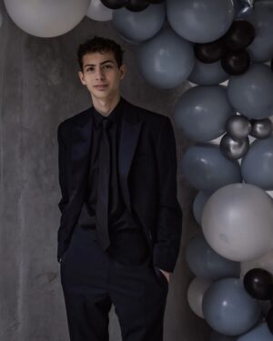 Jacob Tremblay Instagram - Prom

Thank you @starburleigh & @paulsmithdesign 
📸: @fylphotos