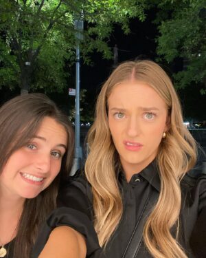Jacqueline Scislowski Instagram - We almost got into a tussle with these two ladies….!🤨😎😳🫢👯‍♀️