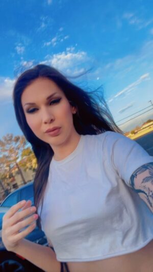 Jade Jolie Instagram - Finally embracing my natural hair color! 🥹🥰