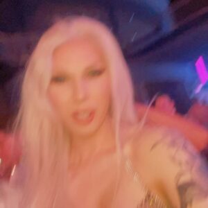 Jade Jolie Instagram - Thanks so much to #TheQueenBar & @edc_lasvegas @mseasy @pogopinktie 🤩🤩🤩🤩