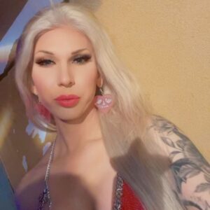 Jade Jolie Instagram - Thanks so much to #TheQueenBar & @edc_lasvegas @mseasy @pogopinktie 🤩🤩🤩🤩