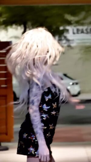 Jade Jolie Instagram - “Omg, another hair flip 🙄” - Me… 🤫😛 💅🏻 🏳️‍⚧️ 
@tirsorepaldaproductions @thegardenlasvegas