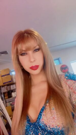 Jade Jolie Instagram - Happy Tay Day 💓 @thegardenlasvegas @taylorswift @taylornation