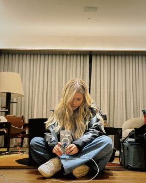 Jade Picon Instagram - ultimamente… 🙇🏼‍♀️