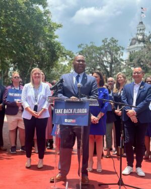 Jaime Harrison Instagram - I’m thrilled to be on the ground in Tallahassee, Florida, celebrating Democrats competing for every seat in this great state.

I’m so proud of Chair @nikkifriedfl and her @fladems team’s work in ensuring we win in Florida this November!