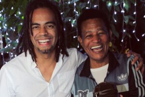 Jair Oliveira Instagram - Te amo, pai!
❤️❤️❤️❤️
#felizdiadospais