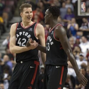 Jakob Pöltl Instagram - Congrats fam!! 🙌🏼🌶 You deserve it more than anyone! @pskills43 #YaknSkills