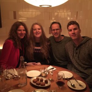 Jakob Pöltl Instagram - Had an amazing time with the fam in New York and Salt Lake City! Can't wait to see them again! 👨‍👩‍👧‍👦