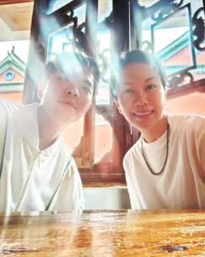 Jam Hsiao Instagram - .
昨晚節目錄到兩點
今早和夥伴
爬山
吃齋飯
繼續錄影🙌🏻
祝福大家
心善願就成🫶🏻
#昆明 
#盤龍寺