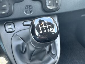 James May Instagram - Sono in Italia
Ho una Fiat Panda
Ha sette marce!