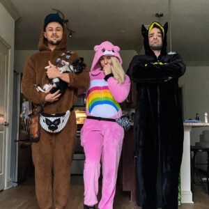 James Mcahren Instagram - ‪Family Portrait 2019.‬ ‪We’re going to the bank like this. I’m giving up on life and they’re being great friends and not letting me do it on my own 🖤‬ ‪#SuperbadDeathSquad‬