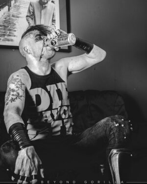 James Mcahren Instagram - If you're drinkin' well you know that you're my friend and I say I think I'll have myself a beer!
📸: @beyondgorilla