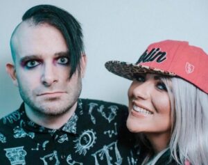 James Mcahren Instagram - At some point this weekend, probably Saturday, I’m going to be going on Instagram Live with @session_moth_martina to have some beers and get her “unique” perspective on how things in the world work. If anyone has any questions for her, DM me and I’ll ask her!
📸: @theheaddrop