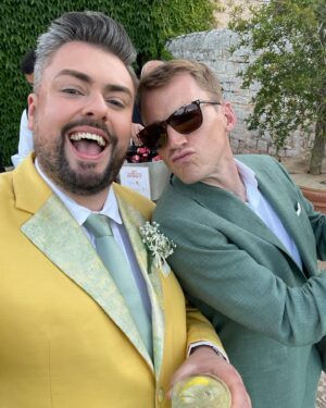 James Patrice Instagram - What an honour to be celebrant for the wedding of the year 🇮🇹😭 DOLLS @jenniferehy @haimsandwich