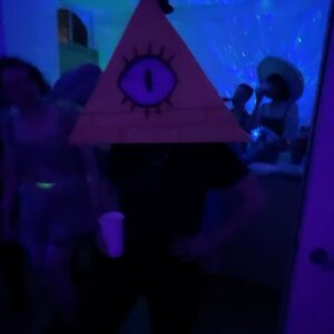 Jamie Hensley-Davies Instagram - I’ve been busy recording a few videos ready for my return to You Tube… one of which includes building this Bill headpiece along with some other gravity falls themed decor :D
Well pleased with how it turned out!!

#gravityfalls #billcypher #billcyphercosplay #gravityfallscosplay #jamievsthevoid