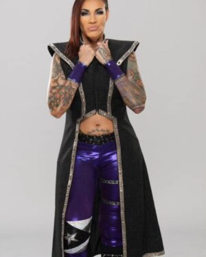 Jamine Benitez Instagram - GEAR FOR SALE!!

SERIOUS INQUIRIES ONLY! 
mercedesmartinez19@yahoo.com

Most sets comes with matching kickpads and wrist guards.

2 full length entrance jkts and 2 entrance face masks available. 

#OGBADASS #collectorsitem
#gearforsale