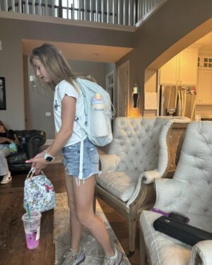 Janelle Pierzina Instagram - Violet’s first day of school! She is starting the 7th grade and I couldn’t be more proud of her. 
She wants to go to law school and become a dog mom when she grows up. 

Pictured with one of
Her best friends Olive Patterson