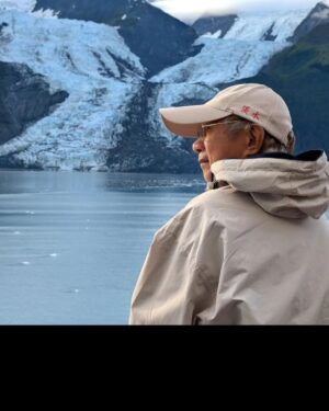 Janet Hsieh Instagram - Just had an EPIC trip to Alaska on @princesscruises @princesscruisestw get ready to be bombarded with photos and videos. Maybe I got back into travel show hosting again 😁 😁 😁 
這次是慶祝我爸爸80歲生日！！接下來會有很多照片跟影片跟你們分享。真的太太太美太好玩！哇。是不是開始想念出外景了我？？？ #公主遊輪台灣