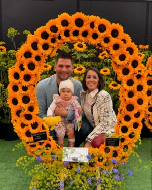 Janette Manrara Instagram - A beautiful family outing yesterday at the @southportflowershow. So many beautiful stands and a gorgeous community of people. Thank you for having us! 🌺 🌻 🌷 🌹 

The last photo had to be doubled because of Lyra’s face on the second one! 😂