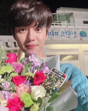 Jang Do-yun Instagram - #핀란드파파
잘가 토토🙌🏻 즐거웟어!
핀란드파파 배우 감독 스탭님들
정말 수고하셧고 행복했습니다😍

핀란드파파 다시보기는 쿠팡,티빙,왓챠,시리즈온,웨이브에서 가능합니다