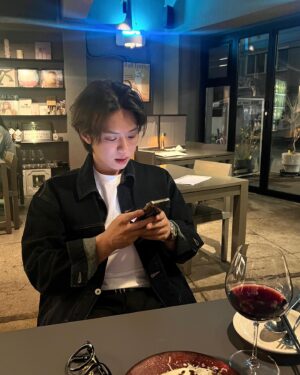 Jang Do-yun Instagram - 한주 또 화이팅하자구요😊