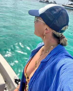 Janine Kunze Instagram - Formentera 🌊
#sealife #meerliebe #happyme #fische
