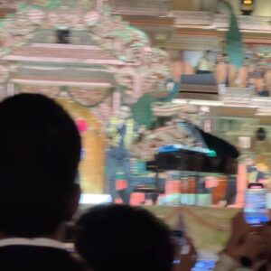 Janki Bodiwala Instagram - Deep gratitude to the Ambani Parivar for making us part of Anant and Radhika’s grand ceremony. A truly memorable evening💫 #arweddingcelebrations 👩🏻‍❤️‍👨🏻

Capturing the magic of a blissful evening😃✨