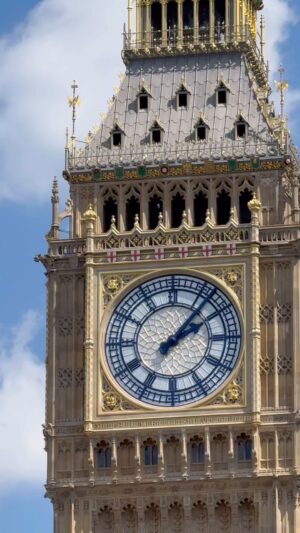 Jared Gordon Instagram - ⏰⚡️THIS IS YOUR DAILY REMINDER ⏰⚡️
.
.
.
#sober #recovery #bigben