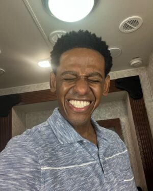 Jared Grimes Instagram - My flight 828 outfit typically meant something crazy was about to happen and oddly that was always exciting!!!!!😜 #behindthescenes #manifestnetflix #manifesters #manifestfinalseason #flight828