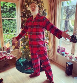 Jared Harris Instagram - Three outfits of Christmas. Pajamas. Chef. Ugly Sweater. 

#TeamHarris
#ChristmasClothes 
#UglySweater