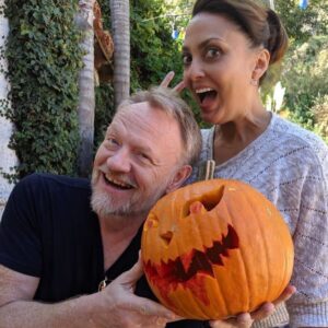 Jared Harris Instagram - HAPPY HALLOWEEN (My first pumpkin carving!) from your friends at #TeamHarris 🥰🎃