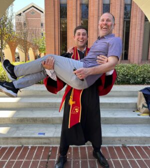 Jaren Lewison Instagram - Graduated summa cum laude from @uscedu in 3 years while filming @neverhaveiever !! 

Thank you to everyone who supported me along the way ❤️ fight on forever ✌🏻 

You already know… #RememberTheFeeling 🥹