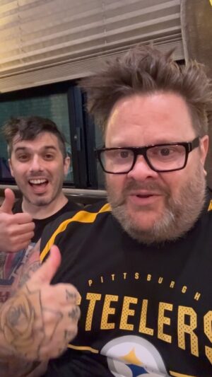 Jaret Reddick Instagram - I can feel the difference on the days we don’t go. So glad to have this guy making sure we go no matter what! #werereallydoingit