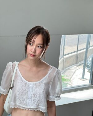 Jarinporn Joonkiat Instagram - 💘🙂🙃