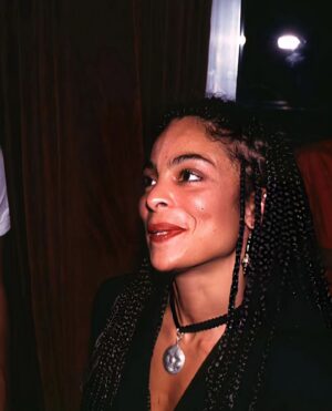Jasmine Guy Instagram - I know it’s not Thursday,  but can we do throwback Tuesday today!! #jasmineguy #newyork #1990s #braids #youngin #goodtimes #adifferentworld #livtyler #birthday #birthdayparty