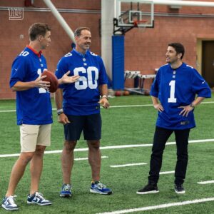 Jason Biggs Instagram - Mr. American Pie vs. Eli Manning in pie face 🤣

Link in bio to watch The Eli Manning Show!