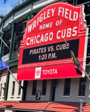 Jason Cabell Instagram - Snuck into Chicago today for a Cubs game. Good to be back in my place of birth. It’s been a minute.