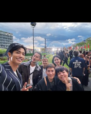 Jasper Liu Instagram - Le Monde Est à Vous
世界是你的
The World is Yours

#LVMenSS25
#LouisVuitton
@louisvuitton 
@pharrell