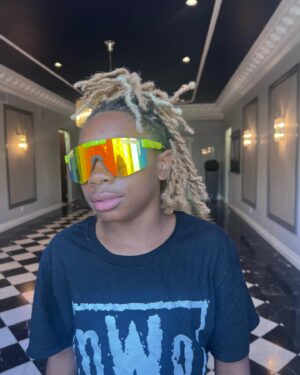 JeCobi Swain Instagram - Just out here being myself💯✨
💯👑✨😎🔥🌍

On strike ✊🏾✨💯Thank you @hairbyashnicole for making me feel like I was back in my hometown ATL. 🌇✨ #dreds #locs #locstyles #havingfun #summer #dredlocks #atlantanative #atl #Atlthoroughbred #atlbredcalifed