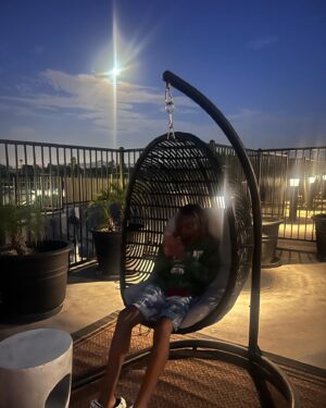 JeCobi Swain Instagram - 🌕🌙🌅Sunset and rooftop talks about angels that I’ve been able to see since I was little. Fun night✨🌇✝️ #deepconversations #Godscreation #sunset #sunsets #moon #moonlight #light #peace #peaceful #scenery #nature #grateful