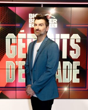 Jean-Thomas Jobin Instagram - Photo 1: moi qui essaie d’avoir une posture d’étudiant modèle

Photo 2: @morenclic qui laisse présager à @kimrusk et moi qu’elle sera peut-être une élève dissipée ce soir à Gérants d’estrade! ( 19h30 sur @noovo.ca après le gala d’élimination à @bigbrothercelebrites)

Crédit photos: @bertexertier