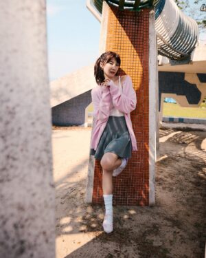 Jeanette Aw Instagram - Reminiscing about playground fun and hanging on monkey bars at school, back when fun didn‘t need gadgets.

A sole mate for life’s adventures - these MEXICO 66 SD sneakers featuring a special orchid print, made exclusively for Singapore, are available for a limited time!

@OnitsukaTigerOfficial @OnitsukaTigerSG
#OnitsukaTigerSG #OnitsukaTiger #MEXICO66SD