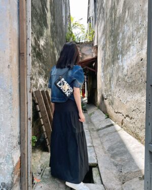 Jeanette Aw Instagram - 旧地重游 一切历历在目

#Dior