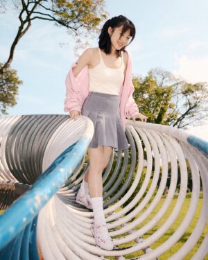 Jeanette Aw Instagram - Reminiscing about playground fun and hanging on monkey bars at school, back when fun didn‘t need gadgets.

A sole mate for life’s adventures - these MEXICO 66 SD sneakers featuring a special orchid print, made exclusively for Singapore, are available for a limited time!

@OnitsukaTigerOfficial @OnitsukaTigerSG
#OnitsukaTigerSG #OnitsukaTiger #MEXICO66SD