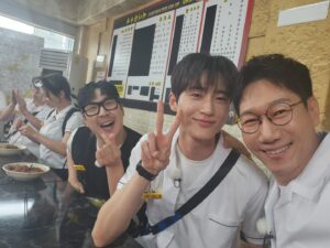 Jee Seok-jin Instagram - 런닝맨 촬영중에 #하하 #변우석 #송지효#양세찬 #런닝맨