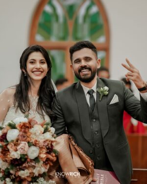 Jeevan Mammen Stephen Instagram - Forever!❤️✨
.
.
Costume stylist: @fariz_lezin_ 
MUA: @martini_trucco 
Clicked by : @knowrichweddings
Event by: @shufflevents