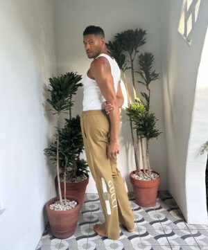 Jeffrey Bowyer-Chapman Instagram - “𝚒’𝚖  𝚒𝚖𝚙𝚛𝚎𝚜𝚜𝚎𝚍  𝚠𝚒𝚝𝚑  𝚖𝚢𝚜𝚎𝚕𝚏  𝚏𝚘𝚛  𝚐𝚎𝚝𝚝𝚒𝚗𝚐  𝚑𝚎𝚛𝚎 /  𝚋𝚞𝚝  𝚒’𝚖  𝚗𝚘𝚝  𝚜𝚘  𝚒𝚖𝚙𝚛𝚎𝚜𝚜𝚎𝚍  𝚠𝚒𝚝𝚑  𝚑𝚎𝚛𝚎”©️ #gucci